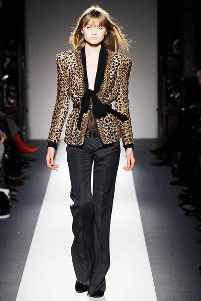 Look 8